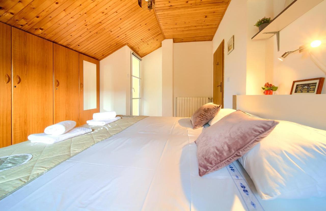 Apartment Lipovac Malinska Buitenkant foto