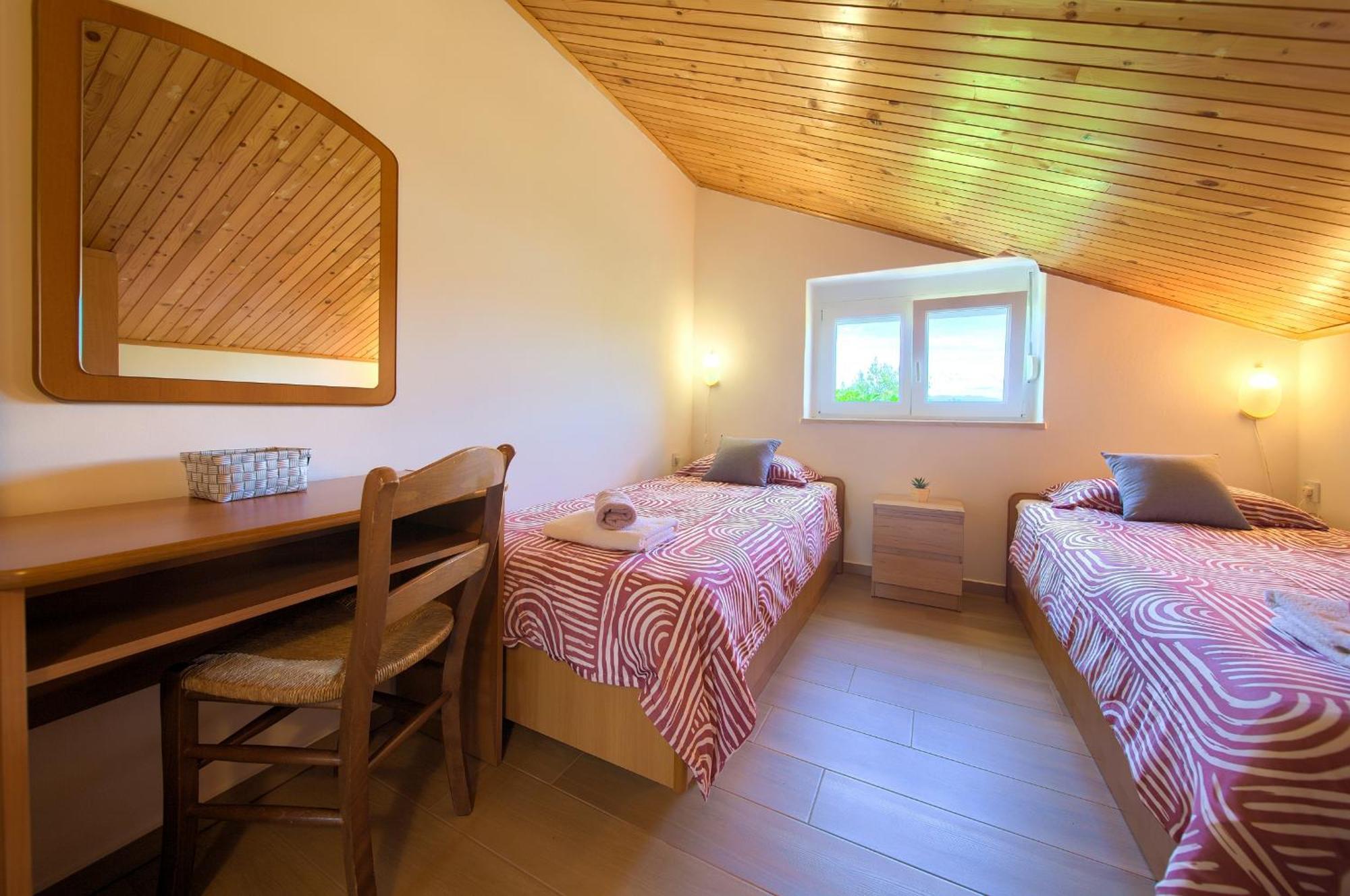 Apartment Lipovac Malinska Buitenkant foto